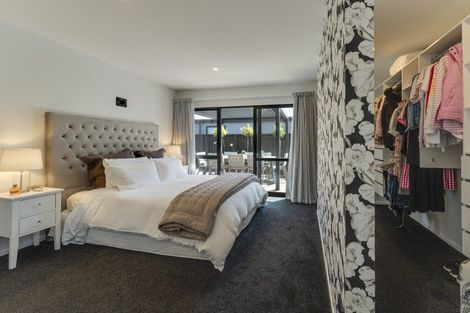 Photo of property in 13 Howden Drive, Jacks Point, 9371