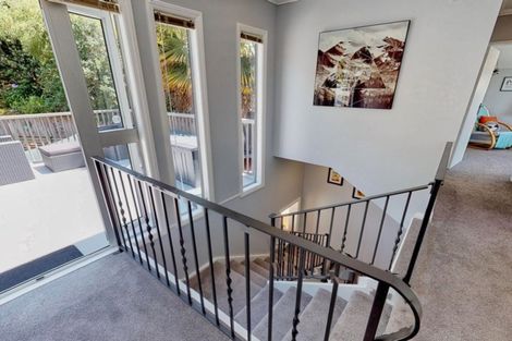 Photo of property in 77 Sunbrae Drive, Silverstream, Upper Hutt, 5019