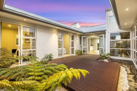 Photo of property in 28 Clifton Road, Whitford, Howick, 2571