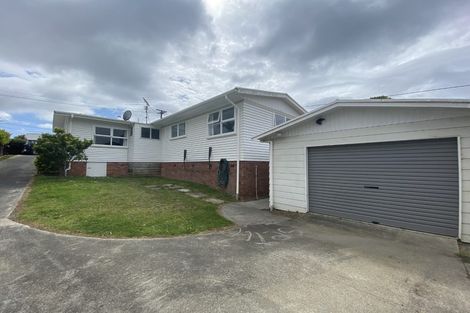 Photo of property in 294 Wairau Road, Glenfield, Auckland, 0629