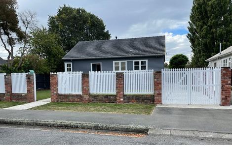 Photo of property in 25 Lees Road, Strowan, Christchurch, 8052