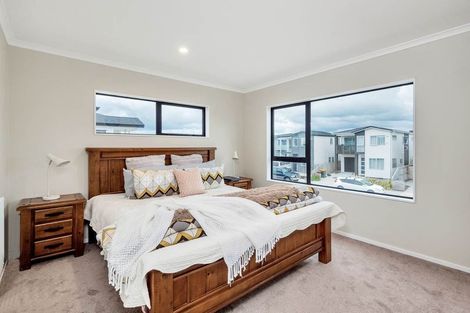 Photo of property in 55 Craigs Way, Hobsonville, Auckland, 0616