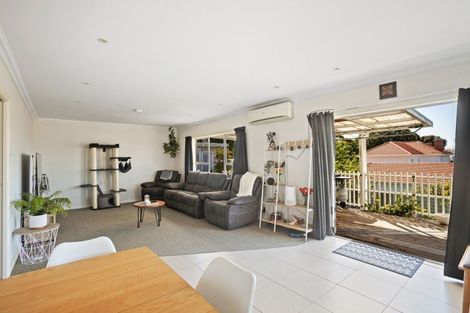 Photo of property in 8 Lismore Street, Strandon, New Plymouth, 4312