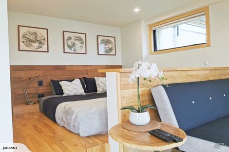 Photo of property in 13 Mckerrow Place, Sunshine Bay, Queenstown, 9300