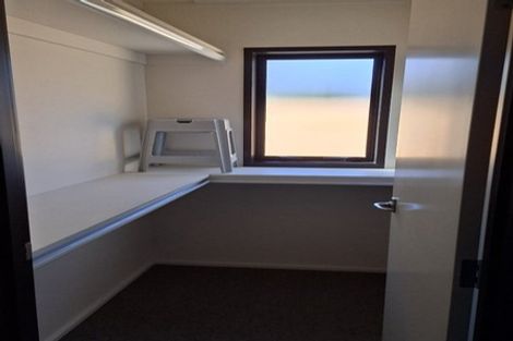 Photo of property in 8 Daniell Street, Bulls, 4818