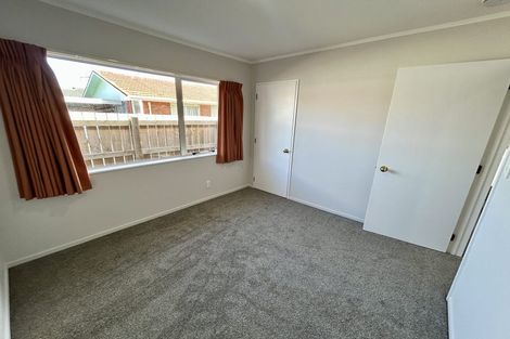 Photo of property in 2/48 Seabrook Avenue, New Lynn, Auckland, 0600