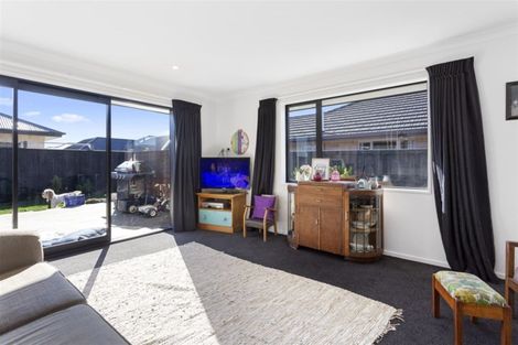 Photo of property in 4 Old Farm Place, Rangiora, 7400