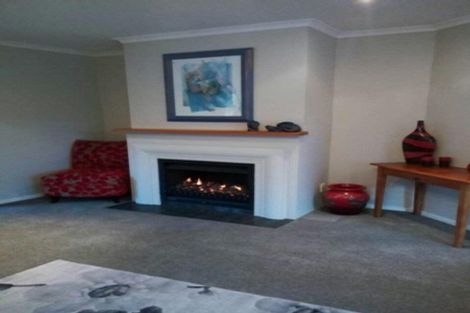 Photo of property in 15 Vanderbilt Parade, Albany, Auckland, 0632