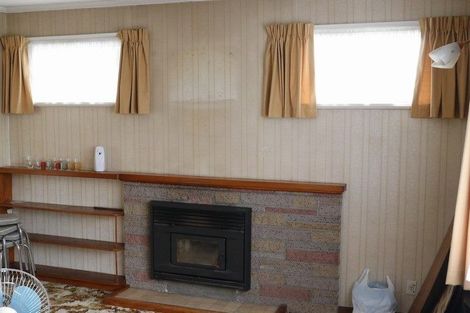 Photo of property in 15 Egmont Street, Castlecliff, Whanganui, 4501