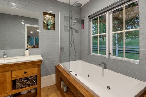 Photo of property in 37 Pebble Brook Road, Waitoki, Silverdale, 0994