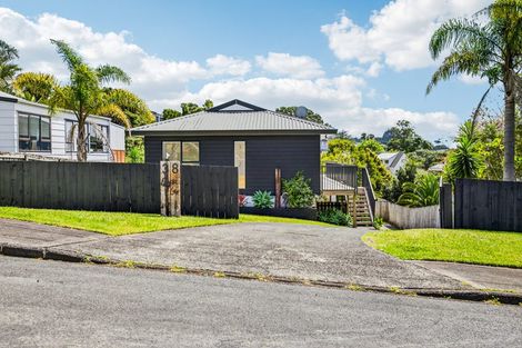 Photo of property in 38 Elliston Crescent, Stanmore Bay, Whangaparaoa, 0932