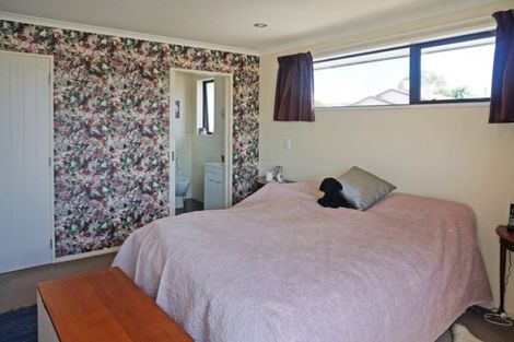 Photo of property in 303 Yarrow Street, Richmond, Invercargill, 9810