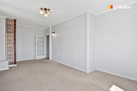 Photo of property in 1 Featherston Street, Macandrew Bay, Dunedin, 9014