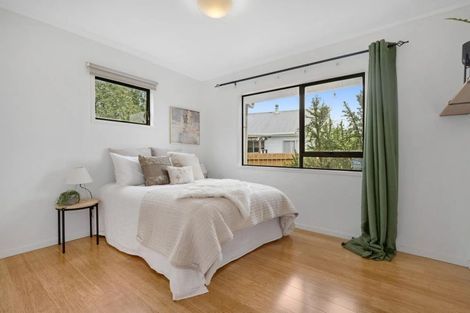 Photo of property in 8 Fortunes Road, Half Moon Bay, Auckland, 2012