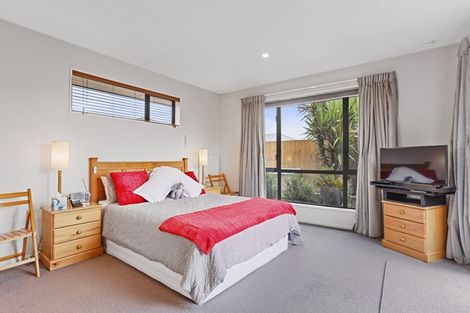 Photo of property in 2 Pukeko Place, Rangiora, 7400