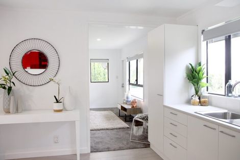 Photo of property in 42 Elliston Crescent, Stanmore Bay, Whangaparaoa, 0932