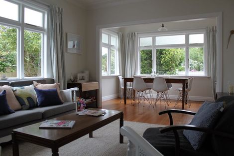 Photo of property in 9 Hinau Street, Eastbourne, Lower Hutt, 5013