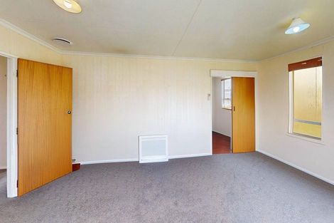 Photo of property in 6 Walker Crescent, Bulls, 4818