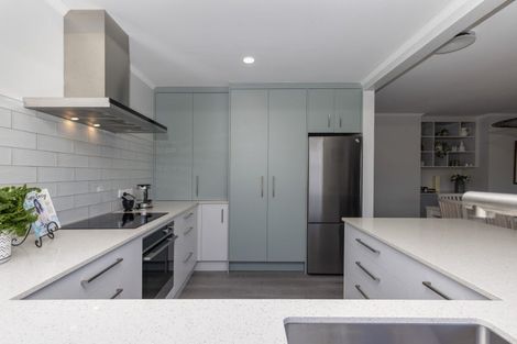 Photo of property in 5a Nathan Avenue, Paraparaumu Beach, Paraparaumu, 5032