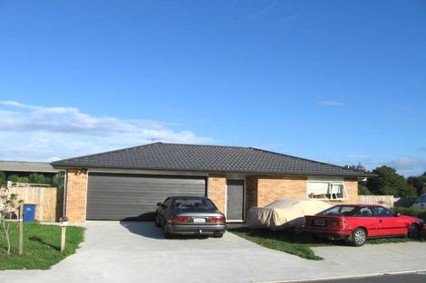 Photo of property in 14 Neesons Way, Glendene, Auckland, 0602