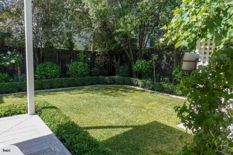 Photo of property in 10 Dixon Street, Carterton, 5713