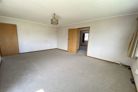 Photo of property in 60 Casuarina Road, Half Moon Bay, Auckland, 2012