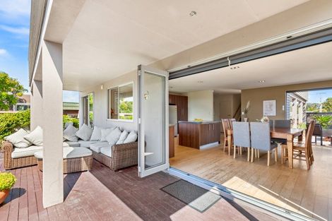 Photo of property in 12 Salem Place, Torbay, Auckland, 0630