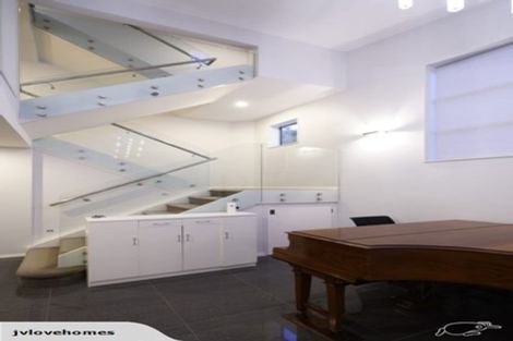 Photo of property in 10 Bayside Drive, Browns Bay, Auckland, 0630