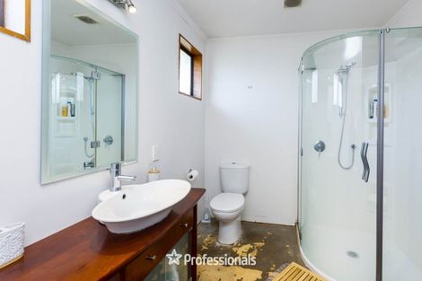 Photo of property in 5 Pempsey Street, Silverstream, Upper Hutt, 5019