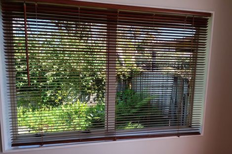 Photo of property in 1 Jay Court, Botany Downs, Auckland, 2010