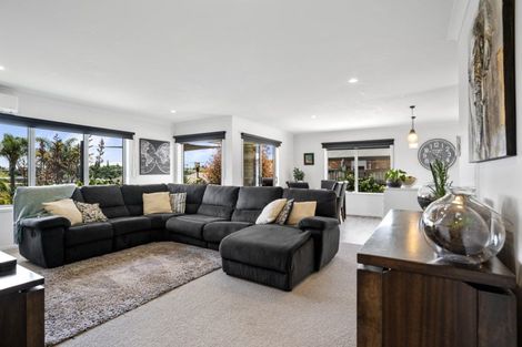 Photo of property in 35 Danny Place, Pyes Pa, Tauranga, 3112