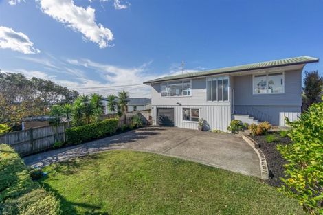 Photo of property in 1/719 East Coast Road, Browns Bay, Auckland, 0630