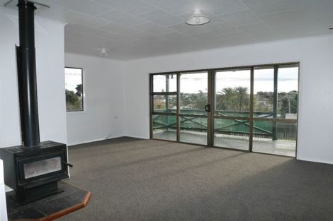 Photo of property in 122 Matai Road, Raumati South, Paraparaumu, 5032