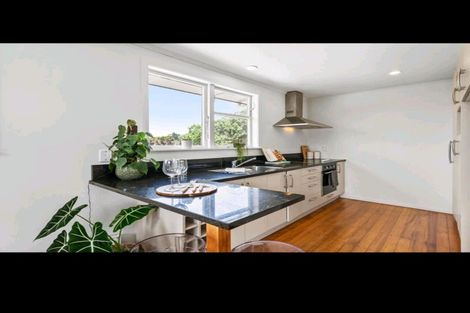 Photo of property in 24 Hayman Place, Beach Haven, Auckland, 0626