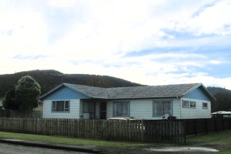 Photo of property in 4 Plunket Street, Moerewa, 0211