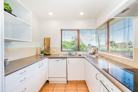 Photo of property in 76 Hinemoa Street, Paraparaumu, 5032