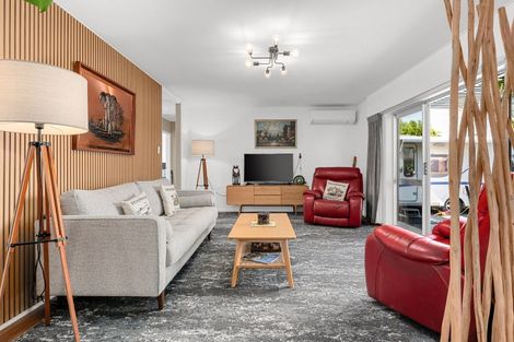 Photo of property in 118 Sandwich Road, St Andrews, Hamilton, 3200