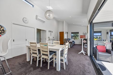 Photo of property in 79 Sandhurst Drive, Papamoa Beach, Papamoa, 3118