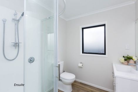 Photo of property in 13 Te Kaeaea Crescent, Wallaceville, Upper Hutt, 5018