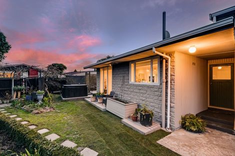 Photo of property in 25 Hillcrest Place, Avonhead, Christchurch, 8042