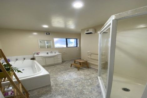 Photo of property in 5 Nether Green Crescent, Johnsonville, Wellington, 6037