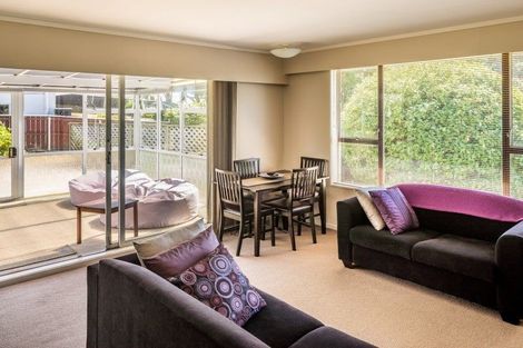 Photo of property in 37 Akaroa Drive, Maupuia, Wellington, 6022