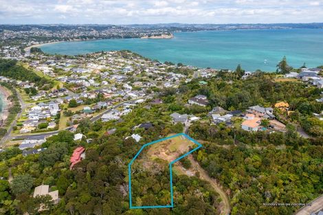 Photo of property in 79 Roberts Road, Matakatia, Whangaparaoa, 0930