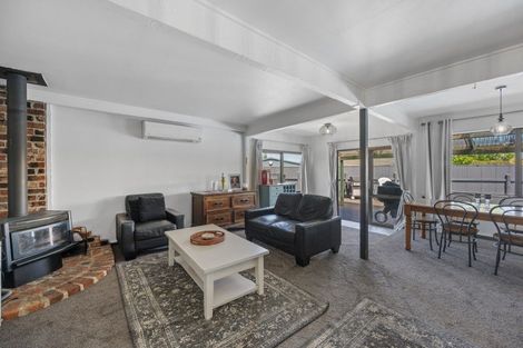 Photo of property in 33 Duckworth Crescent, Greenmeadows, Napier, 4112