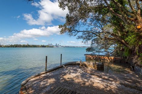 Photo of property in 51 Norwood Road, Bayswater, Auckland, 0622