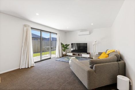 Photo of property in 25 Grimwood Street, Woodend, 7610