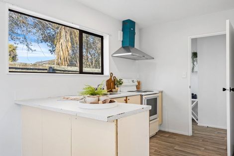 Photo of property in 9b Lindis Lane, New Brighton, Christchurch, 8083