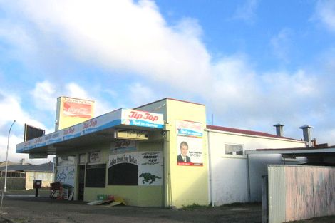 Photo of property in 44-46 Seddon Street, Takaro, Palmerston North, 4412