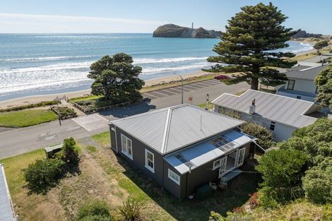 Photo of property in 58 Jetty Road, Castlepoint, Tinui, 5889