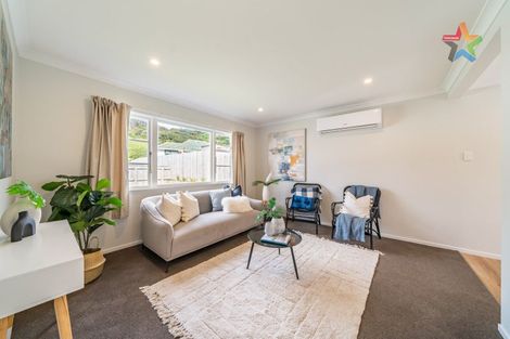 Photo of property in 110b Wellington Road, Wainuiomata, Lower Hutt, 5014
